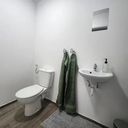 شقة Minimalist براتسيلافا